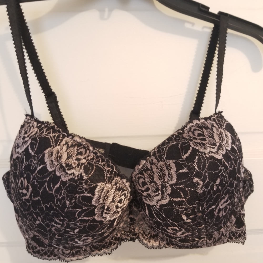 NWOT pushup bra